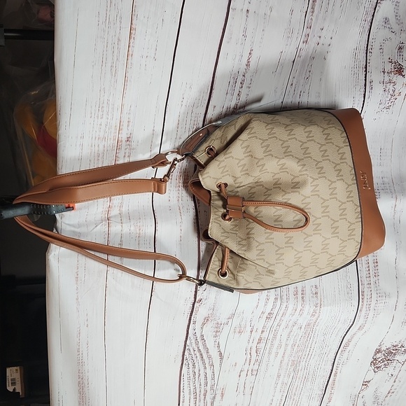 NWT Jones New York monogram hobo bag - Picture 2 of 14